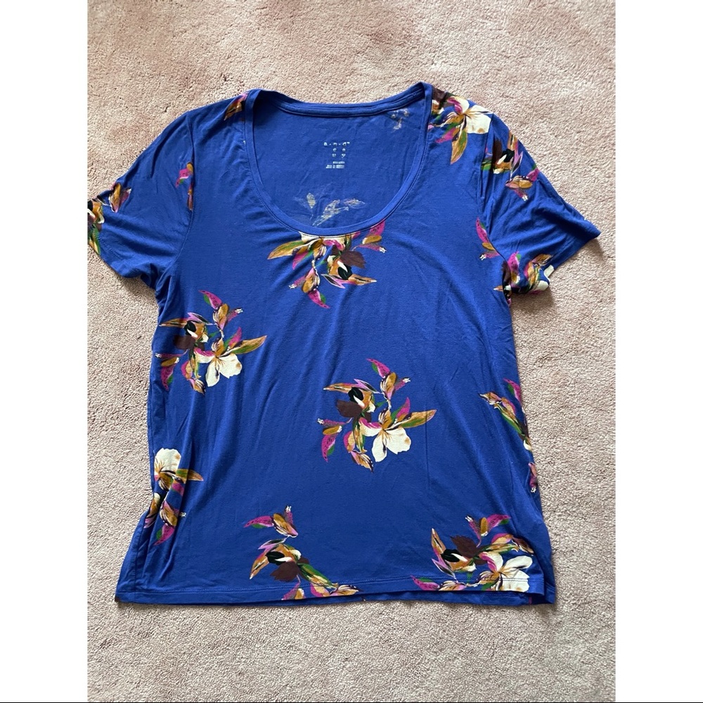 3/$15 Floral short sleeve shirt